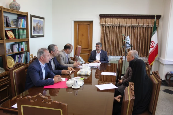 در نشست صمیمی با استاندار همدان مطرح شد:
تامین فضای لازم در بخش آموزشی و سرای دانشجویی از اولویت برخوردار است