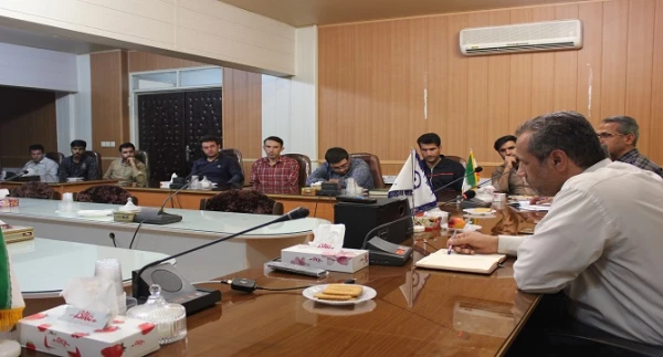 کاشی معاون هماهنگی پردیس های استان همدان در نشست صمیمی با نیروهای شرکتی:
کار در حوزه خدمات سخت و دشوار و در عین حال ارزشمند است