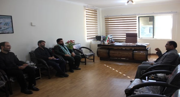 نشست صمیمی سرهنگ امیری فرمانده بسیج ادارات و دستگاه های اجرایی استان با دکتر نجفی سرپرست دانشگاه فرهنگیان همدان