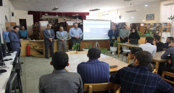 کافه کتاب و کارگاه آموزشی آشنایی با سامانه ی کتابخانه، پایگاه های اطلاعاتی فارسی و سامانه گلستان با تدریس متخصصان  4