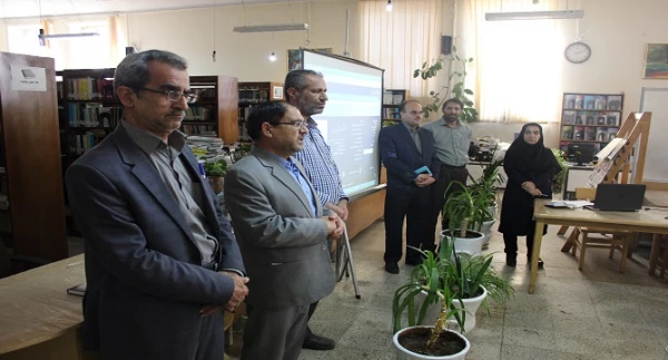 کافه کتاب و کارگاه آموزشی آشنایی با سامانه ی کتابخانه، پایگاه های اطلاعاتی فارسی و سامانه گلستان با تدریس متخصصان  5