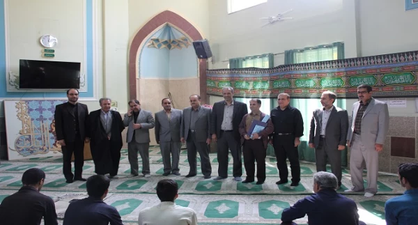 تجلیل از همکار روشندل شاغل در پردیس شهید مقصودی همدان 4