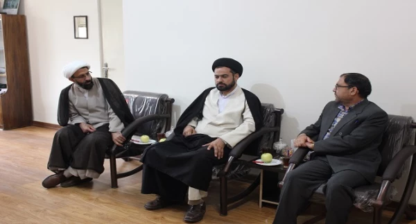 به دنبال توسعه ی زیرساخت ها و افزایش جذب دانشجو در پردیس های استان همدان هستیم 4