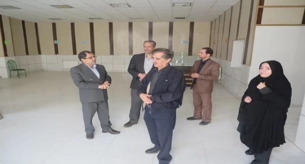 بازدید دکتر علی نجفی سرپرست مدیریت امور پردیس های استان از موزه ی اسناد و گنجینه ی آموزش و پرورش 5