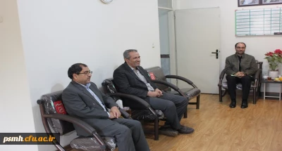 حجت الاسلام و المسلمین روحانی امام جمعه شهر مریانج در دیدار با دکتر نجفی مطرح کرد

برگزاری و اداره ی جلسات مذهبی سلیقه ای نباشد و به شبهات جوانان پاسخ داده شود