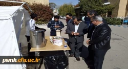 با برپایی ایستگاه صلواتی و پخش مولودی خوانی در محوطه پردیس شهید مقصودی همدان 2