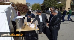 با برپایی ایستگاه صلواتی و پخش مولودی خوانی در محوطه پردیس شهید مقصودی همدان 3