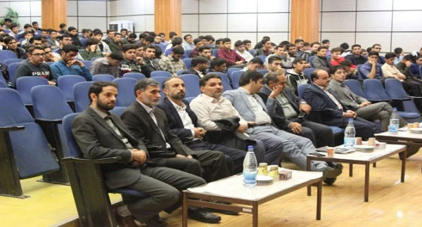 دانشجو معلمان خود کنترلی و خودمراقبتی را در تمام عرصه ها مد نظر قرار دهند 2