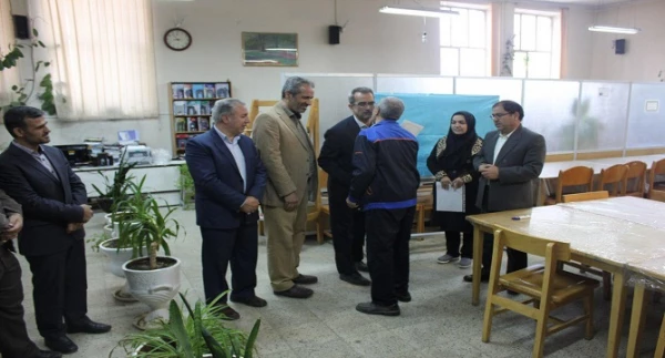 برنامه سخنی با کتاب در حضور مسئولین، اعضای هیات علمی و دانشجو معلمان 15