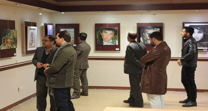 نمایشگاه آثار نقاشی آبرنگ علیرضا بردستانی دانشجو معلم پردیس شهید مقصودی همدان 4