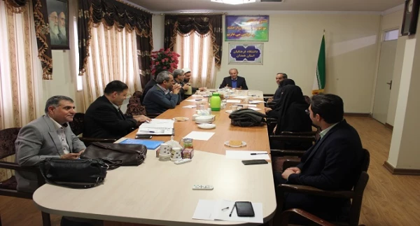 یکی از دستاوردها و برکات انقلاب اسلامی در سال های آغازین ایجاد وحدت بین حوزه و دانشگاه بود 3