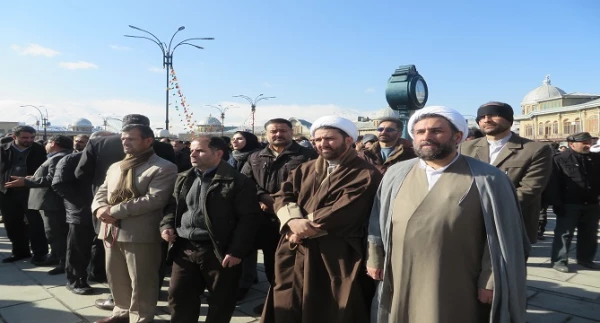 حضور سرپرست، معاونین، مسئول نهاد رهبری و کارکنان دانشگاه فرهنگیان همدان در برنامه گرامیداشت یوم الله نه دی
 5